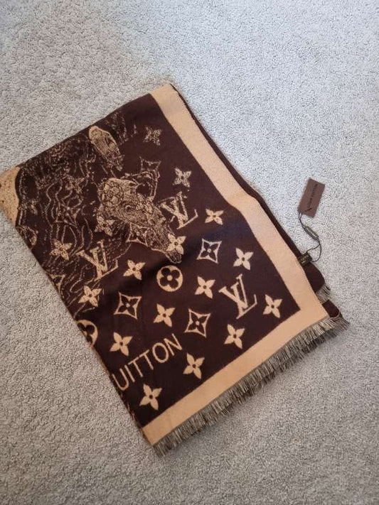 LV scarf brúna