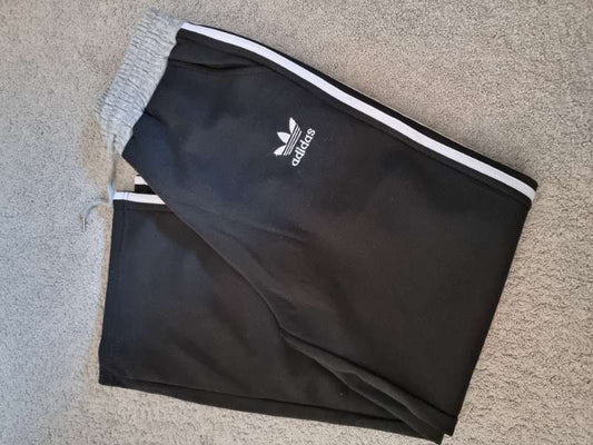 Adidas svartur buxur