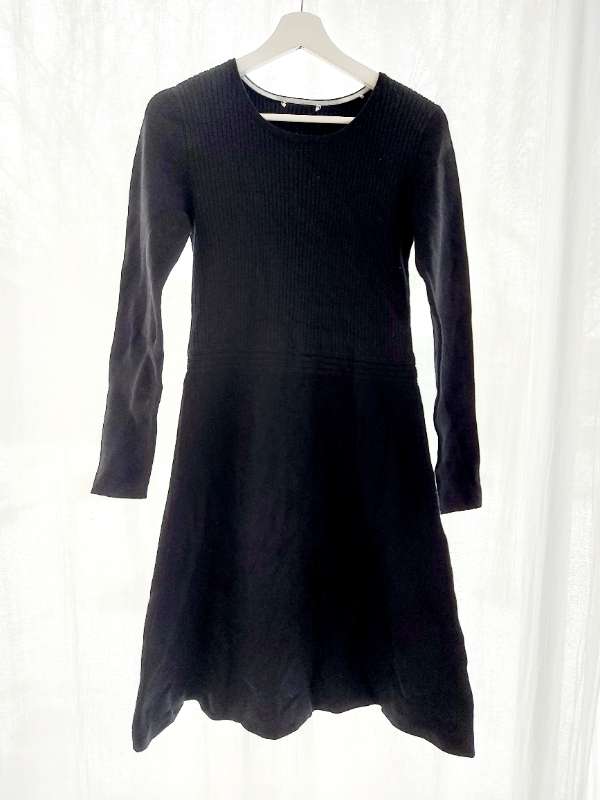 Esprit svartur kjóll