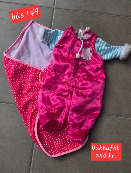 Dúkkuföt