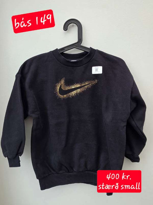 Nike peysa