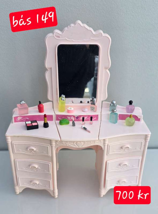 Barbie snyrtiborð