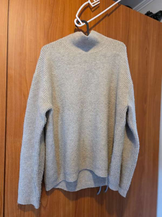 Brun Peysa uniqlo prjón
