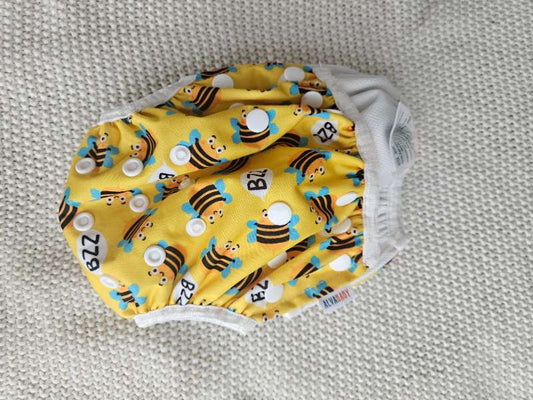 Alvababy sundbleyja býflugur