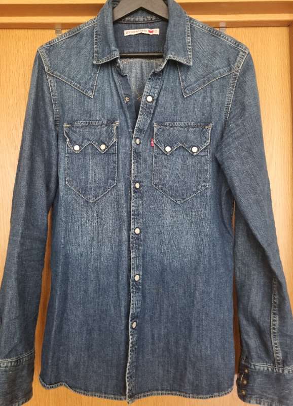 Levis gallaskyrta