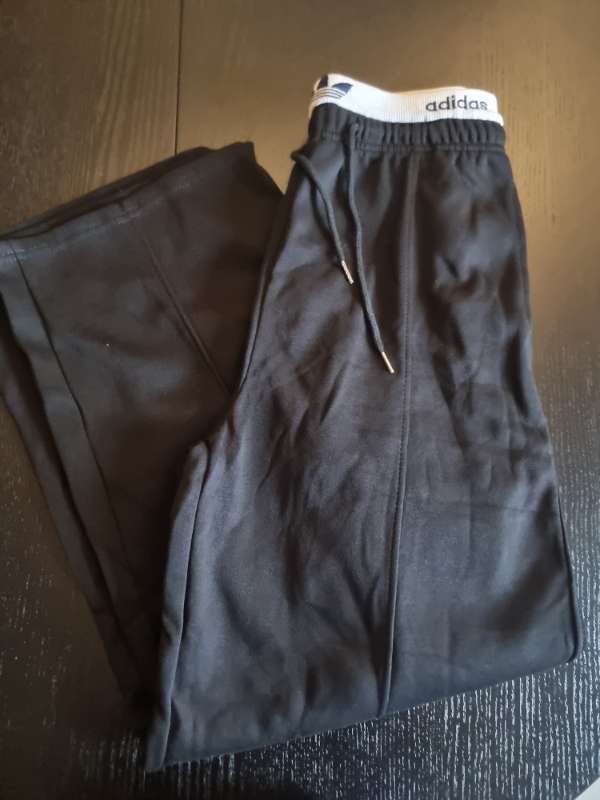 Addidas kósý buxur