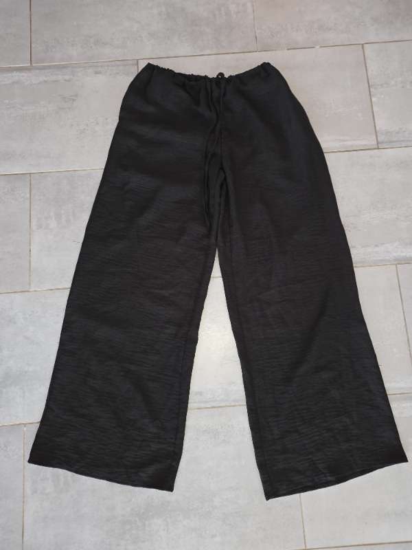 Svartar Musera buxur