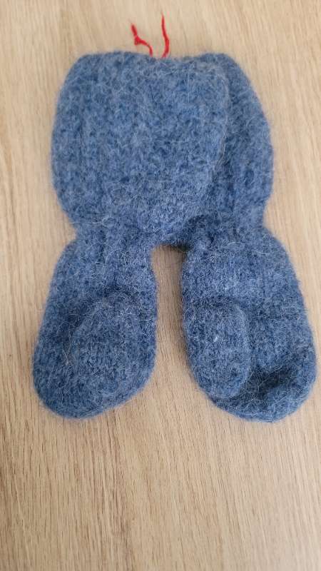 Knitted blue gloves HANDICRAFT
