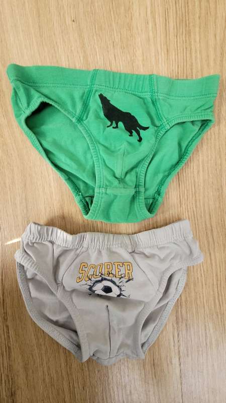 Shorts green-white