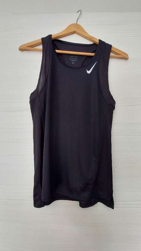Nike æfingabolur