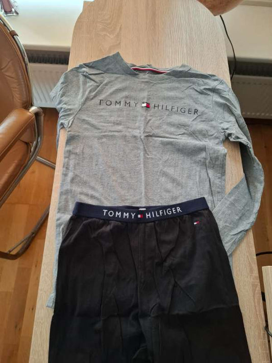 Tommy Hilfiger náttföt