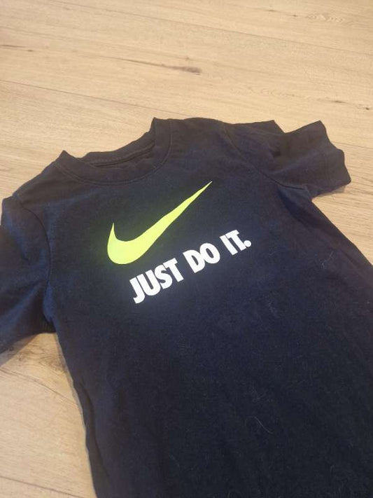 Nike Bolur