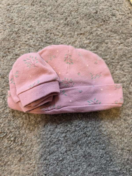 hat and gloves