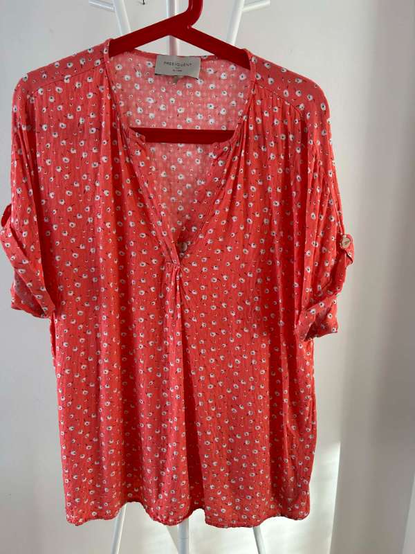 Skyrta stutterma appelsínugul rósótt