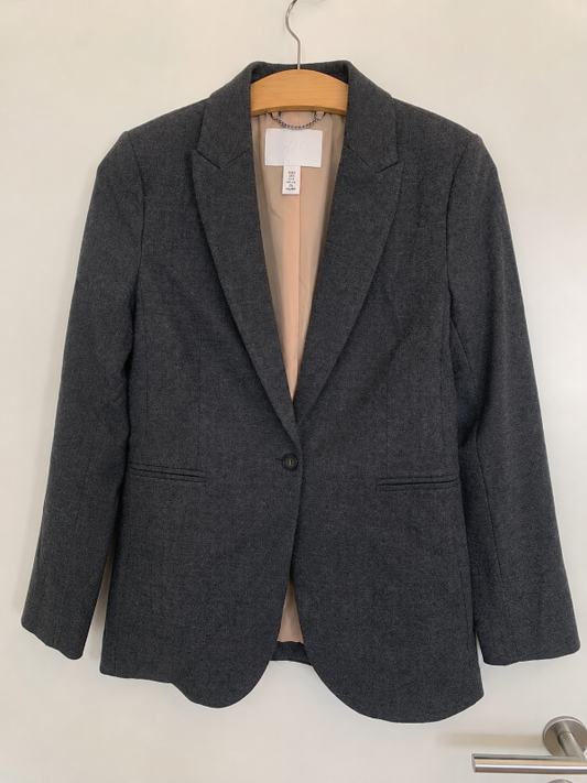 H&M grey tailored blazer – women’s