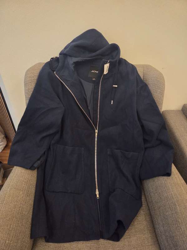 Monki blue navy M