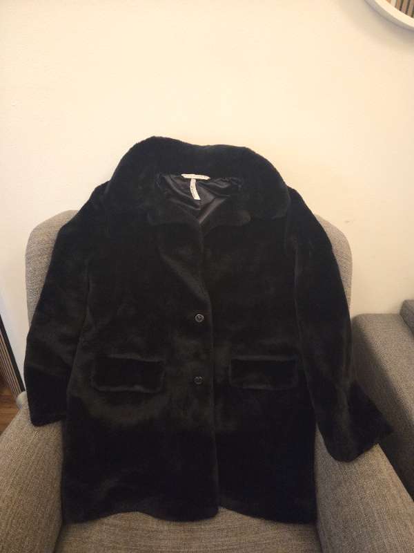 Mark and Spencer Black L