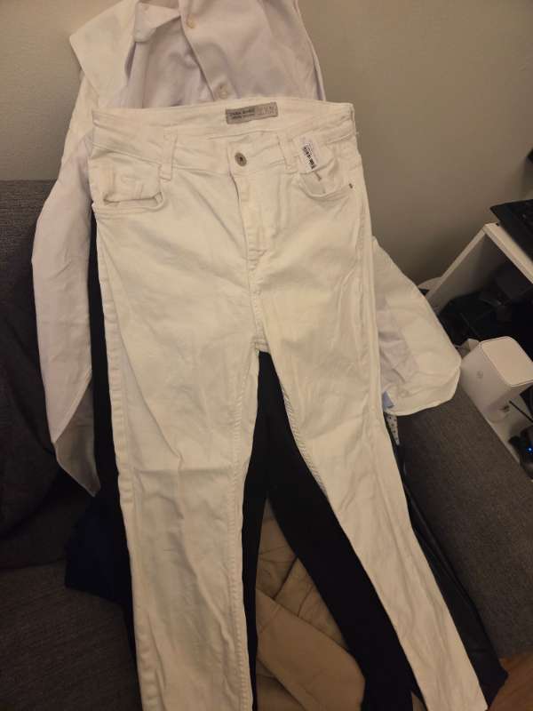Zara basic white 40 w