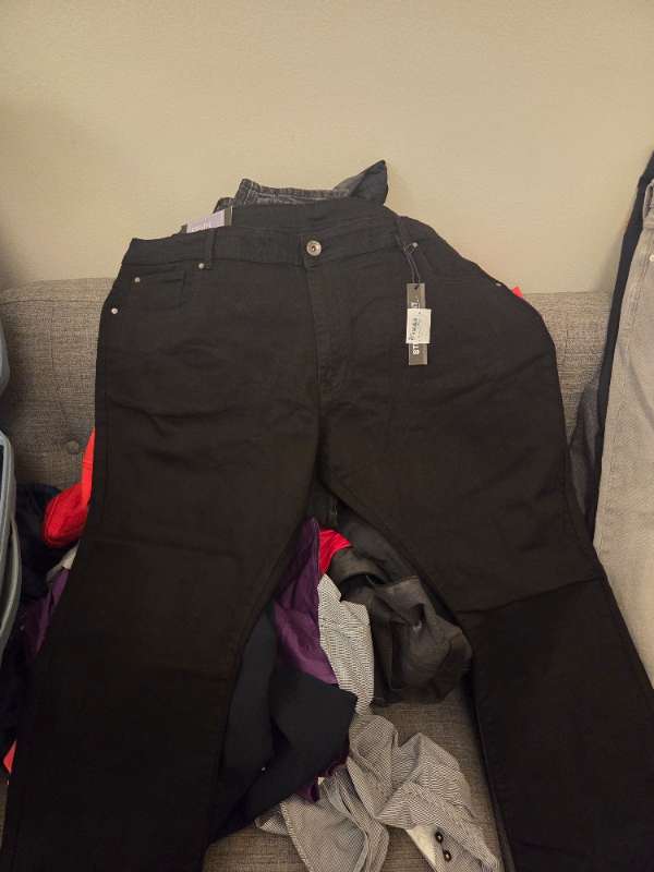 Black trousers 46s new