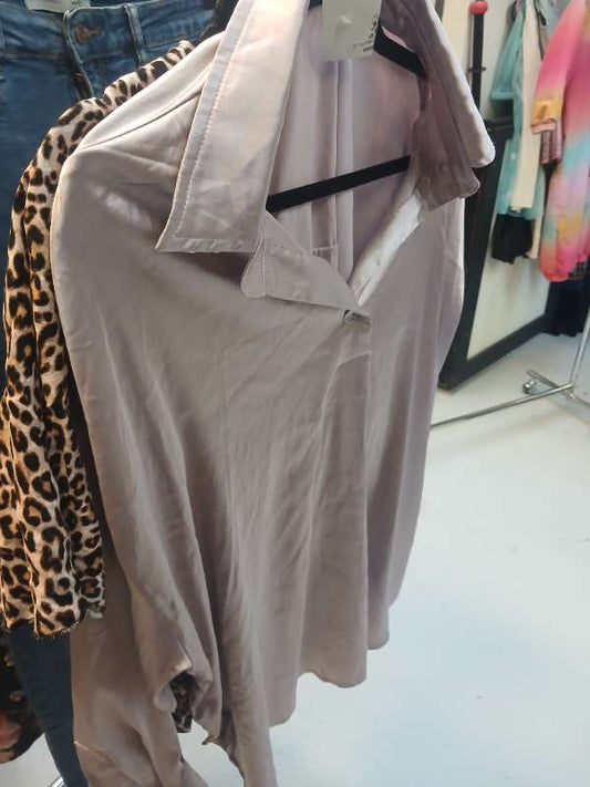 Satin skyrta fjólublá. Xl