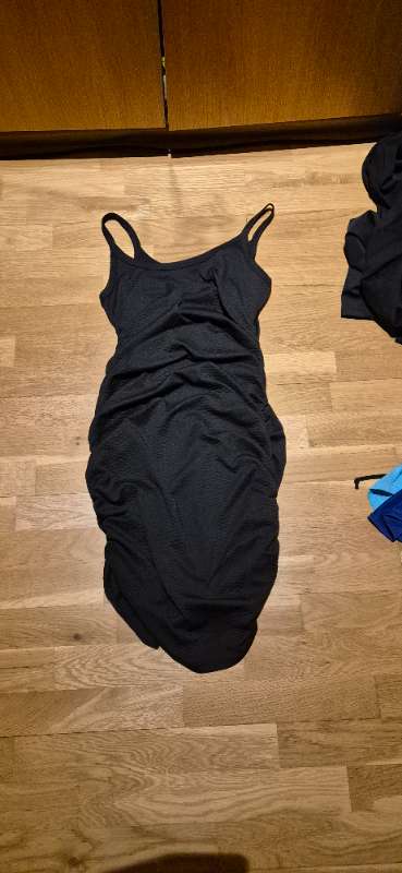 DKNY