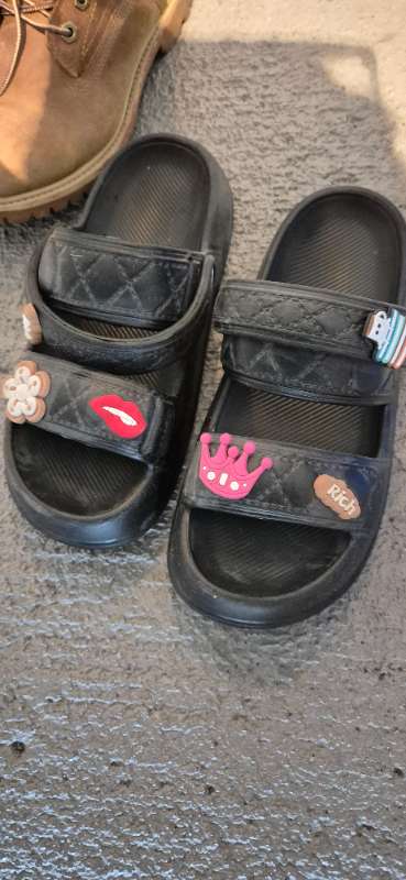 Sandal
