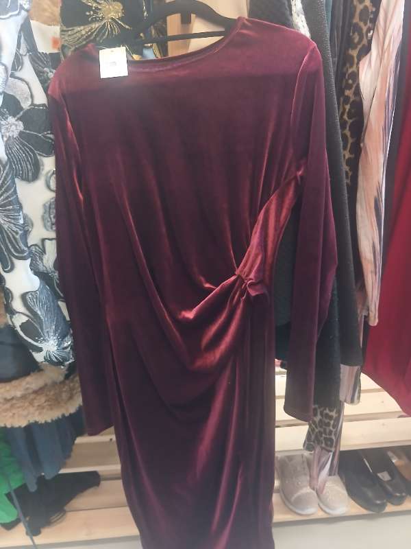 Vinrauður ljoll nyr m/l