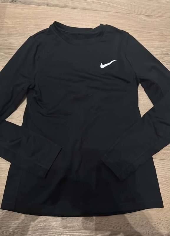 Nike flísbolur