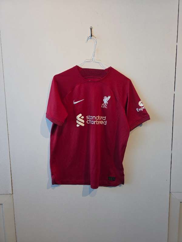 Liverpool bolur barna