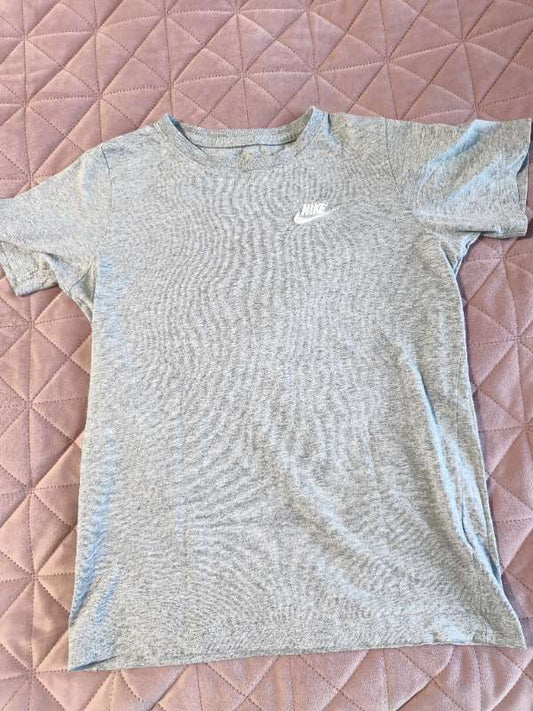 Nike t-shirt