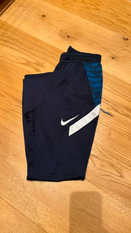 Nike strike bláar buxur