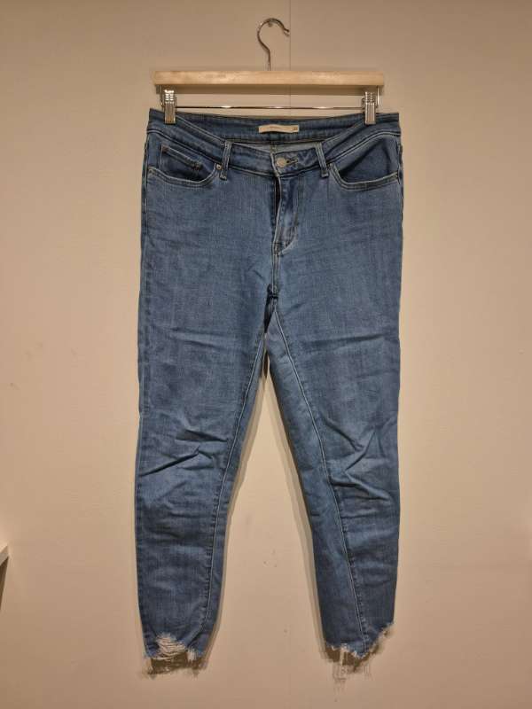 Galabuxur - Levi's 711 Skinny ljósbláar - E