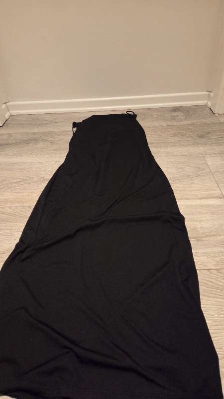 ZARA svart kjol