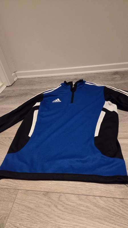 ADIDAS peysa
