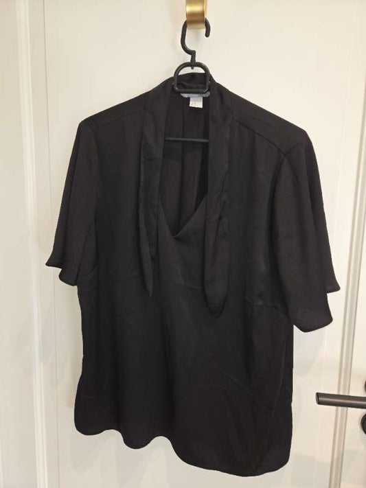 Bolur með hálsskrauti