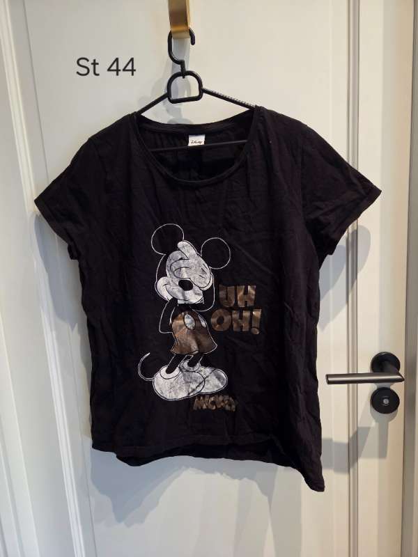 Disney stuttermabolur