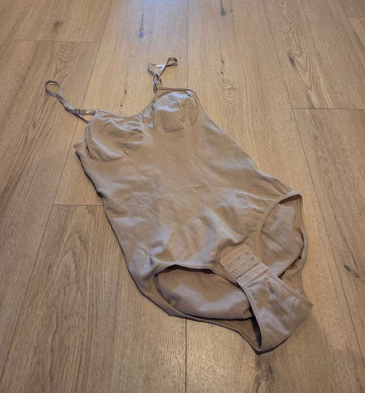 Aðhaldssamfella Beige