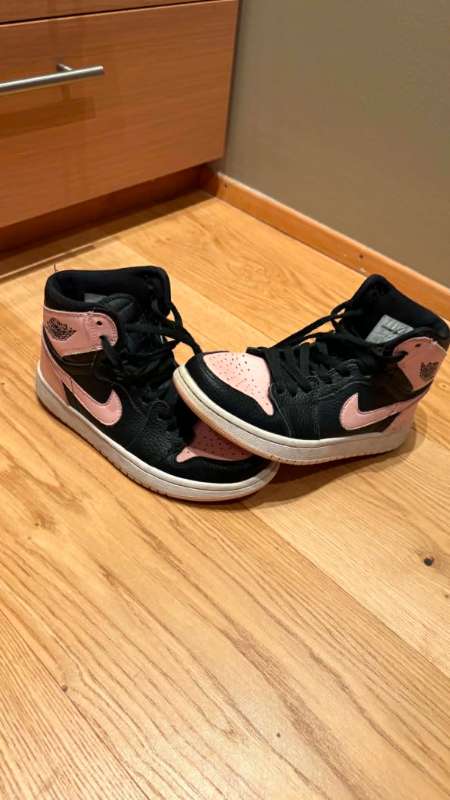 Nike Jordan skór,svartir og bleikir