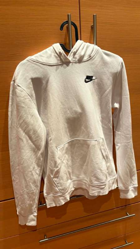 Nike hvít hettupeysa