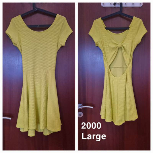 Gulur kjóll - opið bak