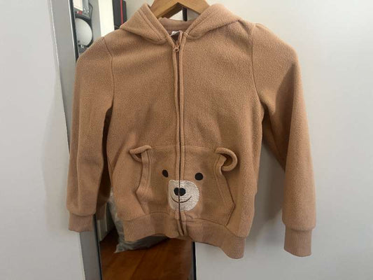 Hettupeysa bear