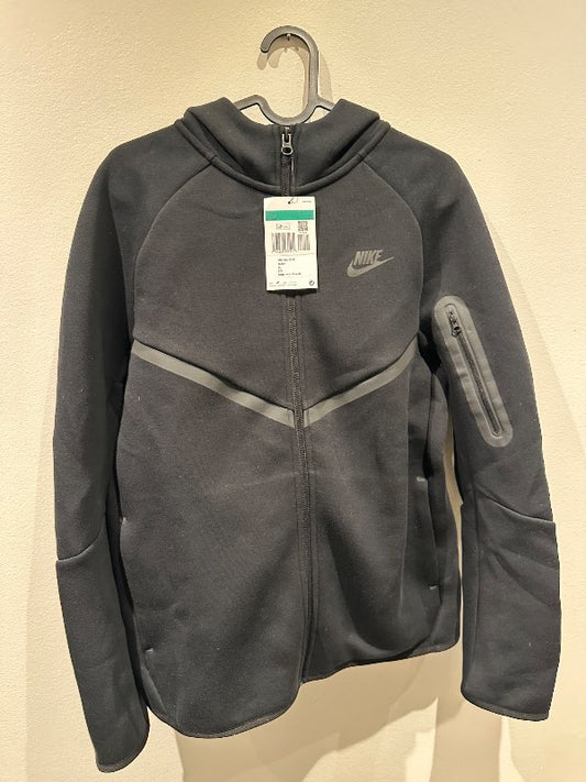 Nike Tech fleece galli, nýr
