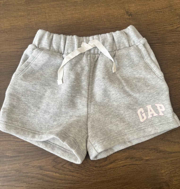 GAP stuttbuxur