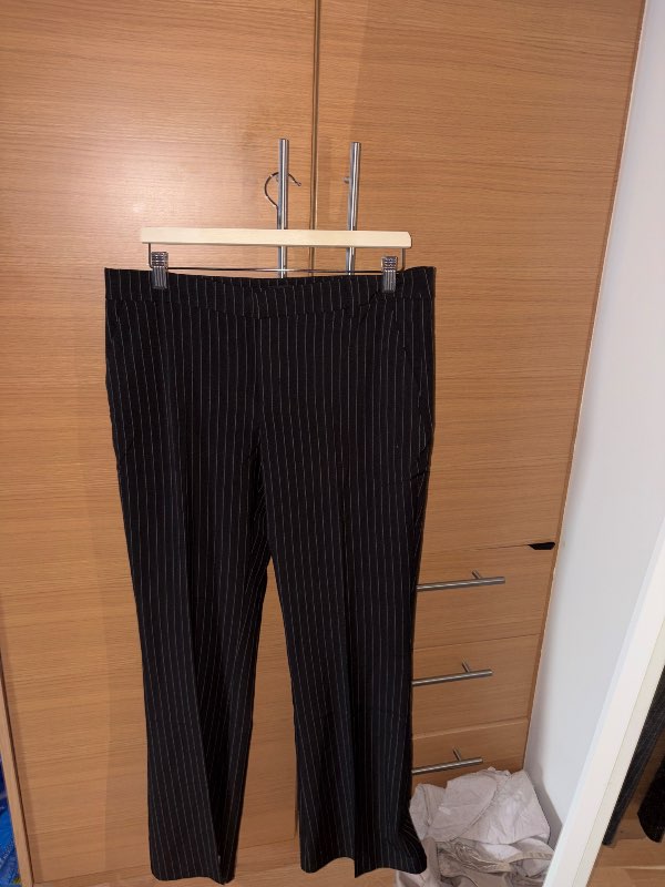 Gina Tricot buxur