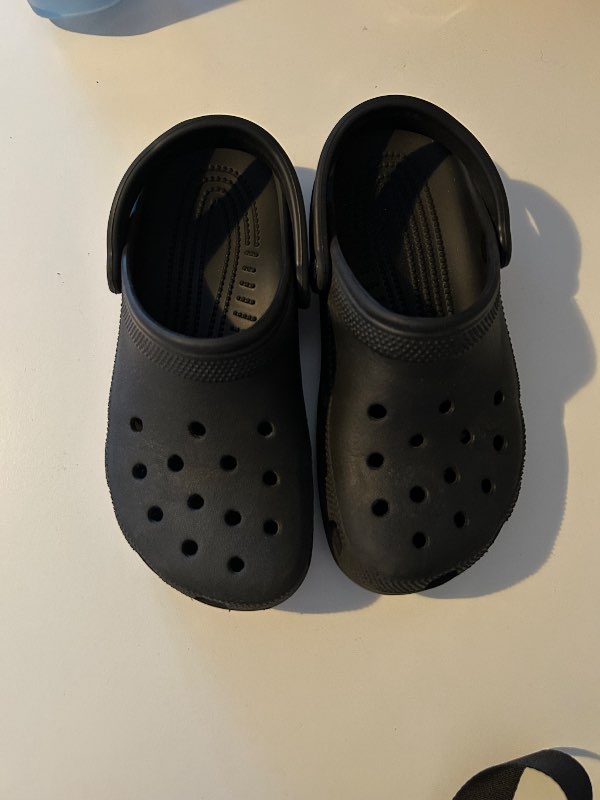 Crocs svartir