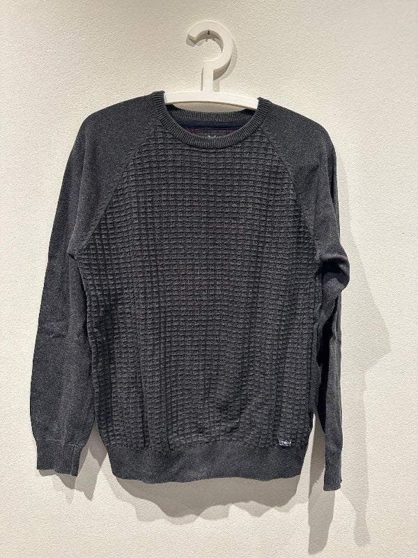 Threadbare prjónapeysa