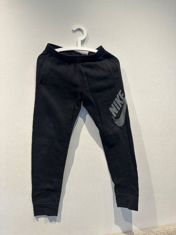 Nike joggingbuxur