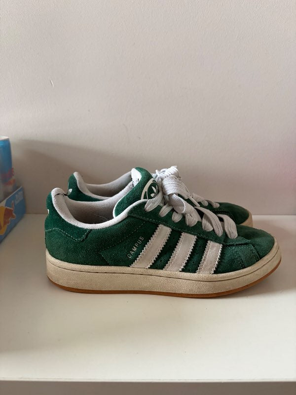 Adidas campus