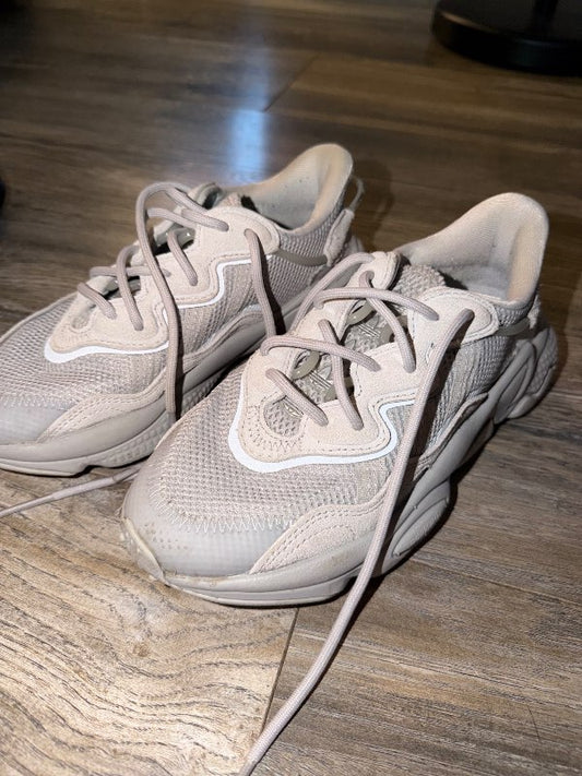 Adidas skór