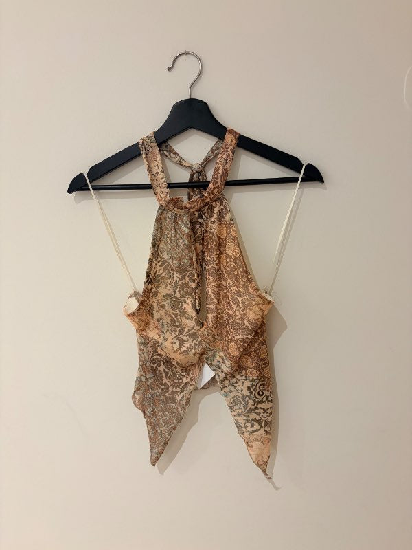 Bershka toppur